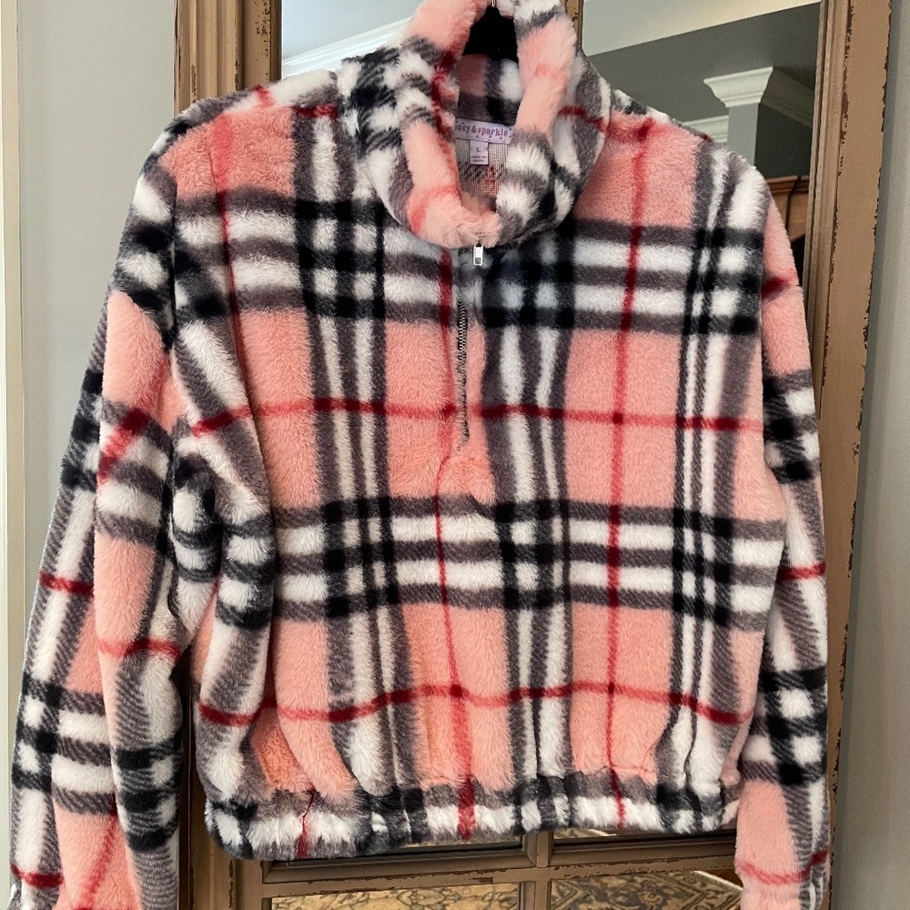 Faux Fur Pullover w/Zipper (never worn) Size L
